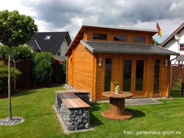 sitzbank als garten design